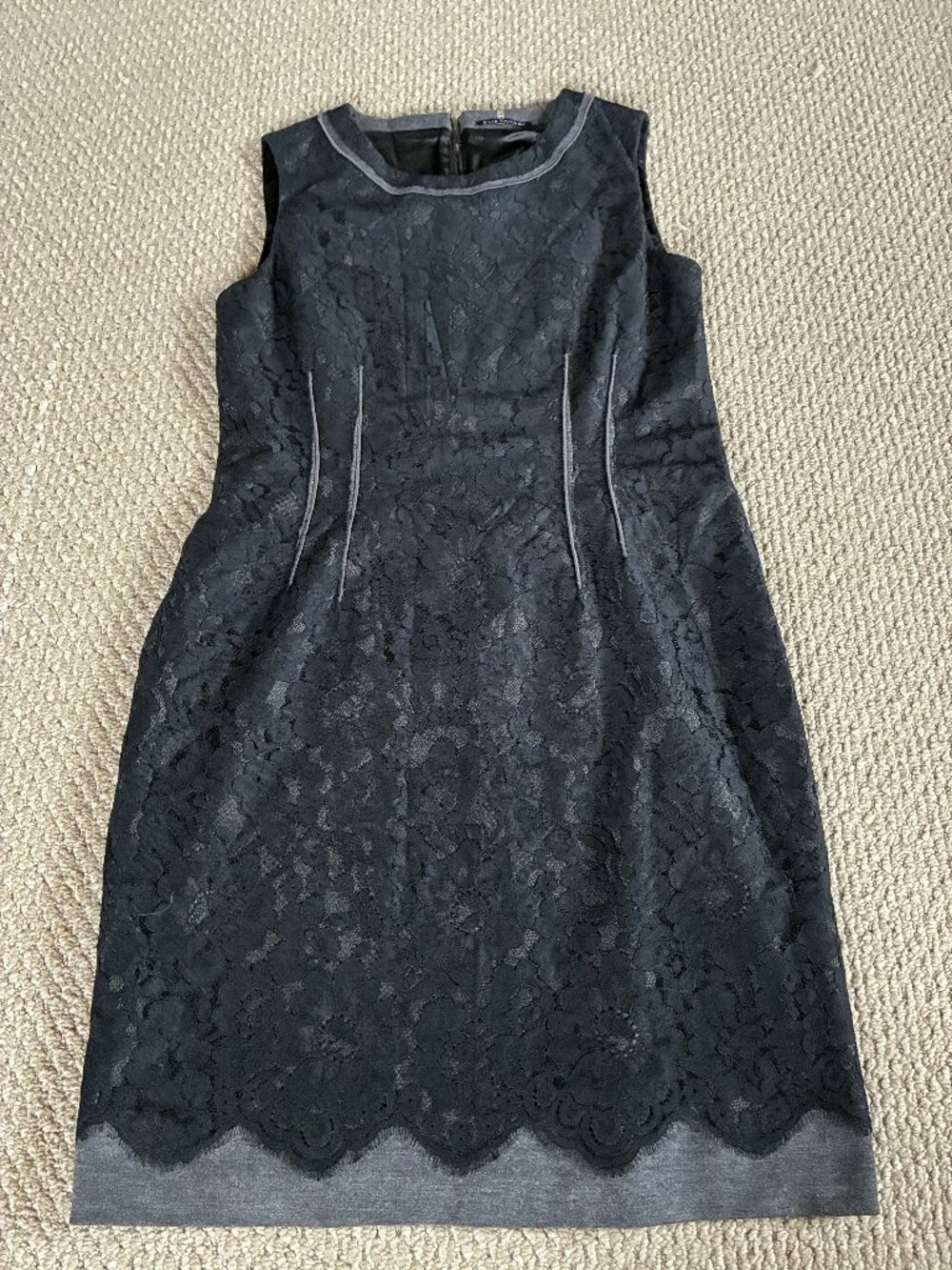 Ellie Tahari Black Gray Lace Dress 14 Hourglass with Slip LBD